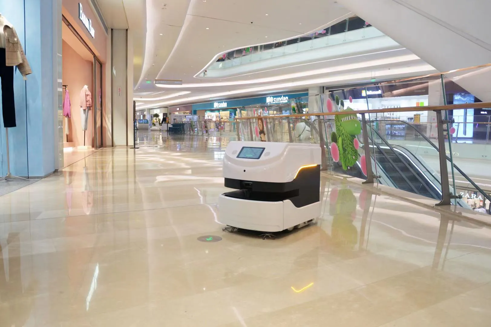 ربات های اجتماعی را طبیعی تر کنید